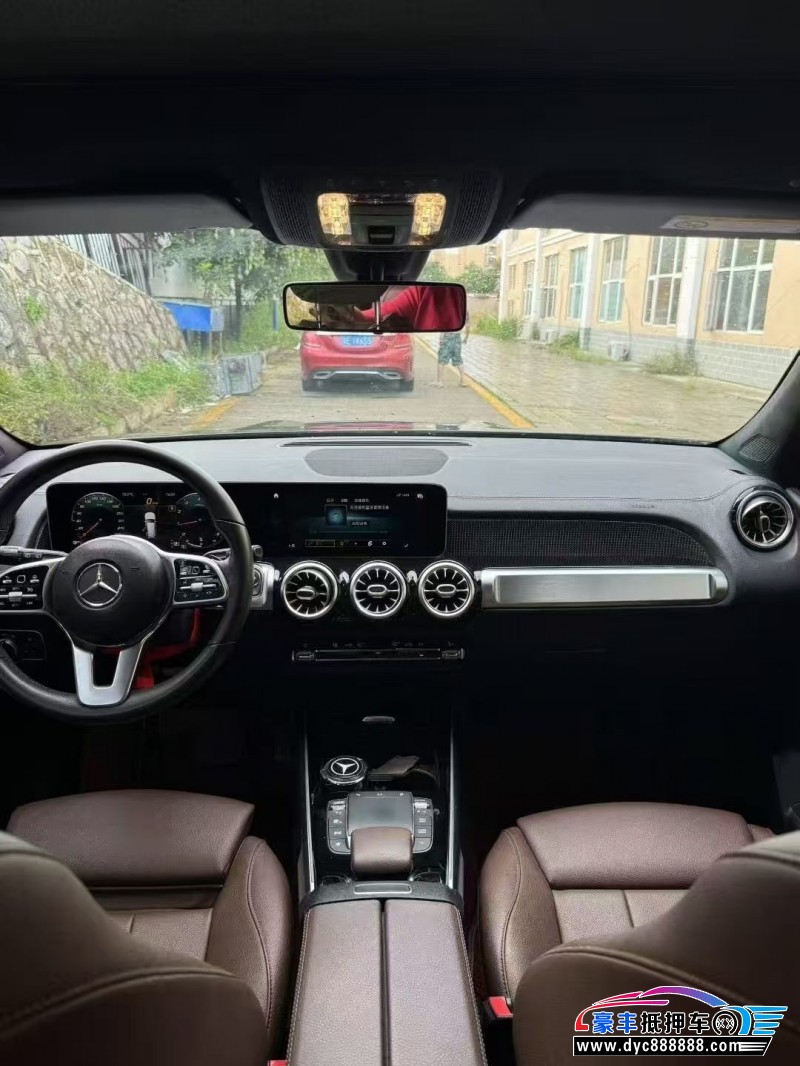 20年奔驰GLB轿车抵押车出售