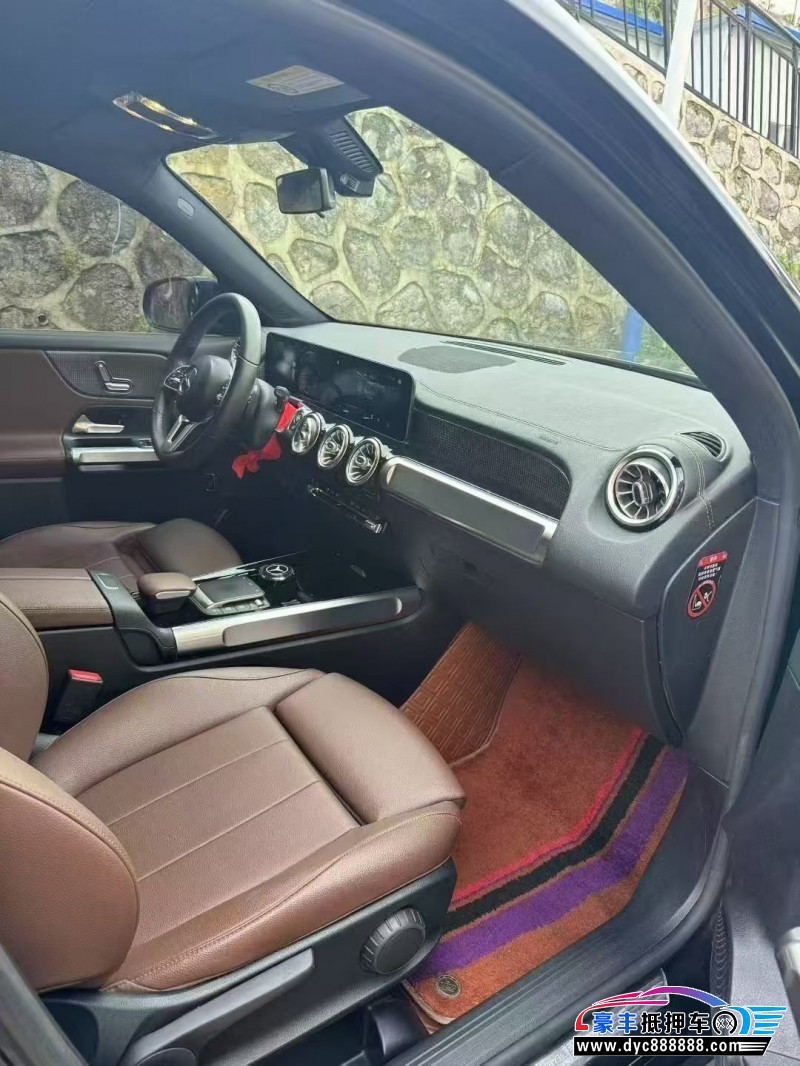 20年奔驰GLB轿车抵押车出售