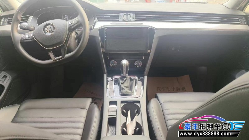 19年大众迈腾轿车抵押车出售