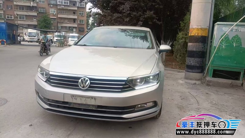 19年大众迈腾轿车抵押车出售