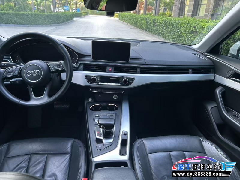 19年奥迪A4轿车抵押车出售