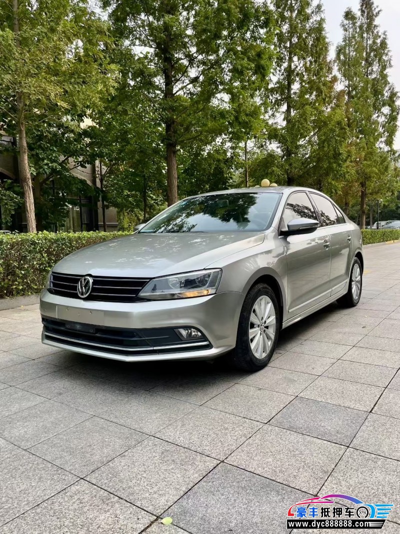 16年大众速腾轿车抵押车出售