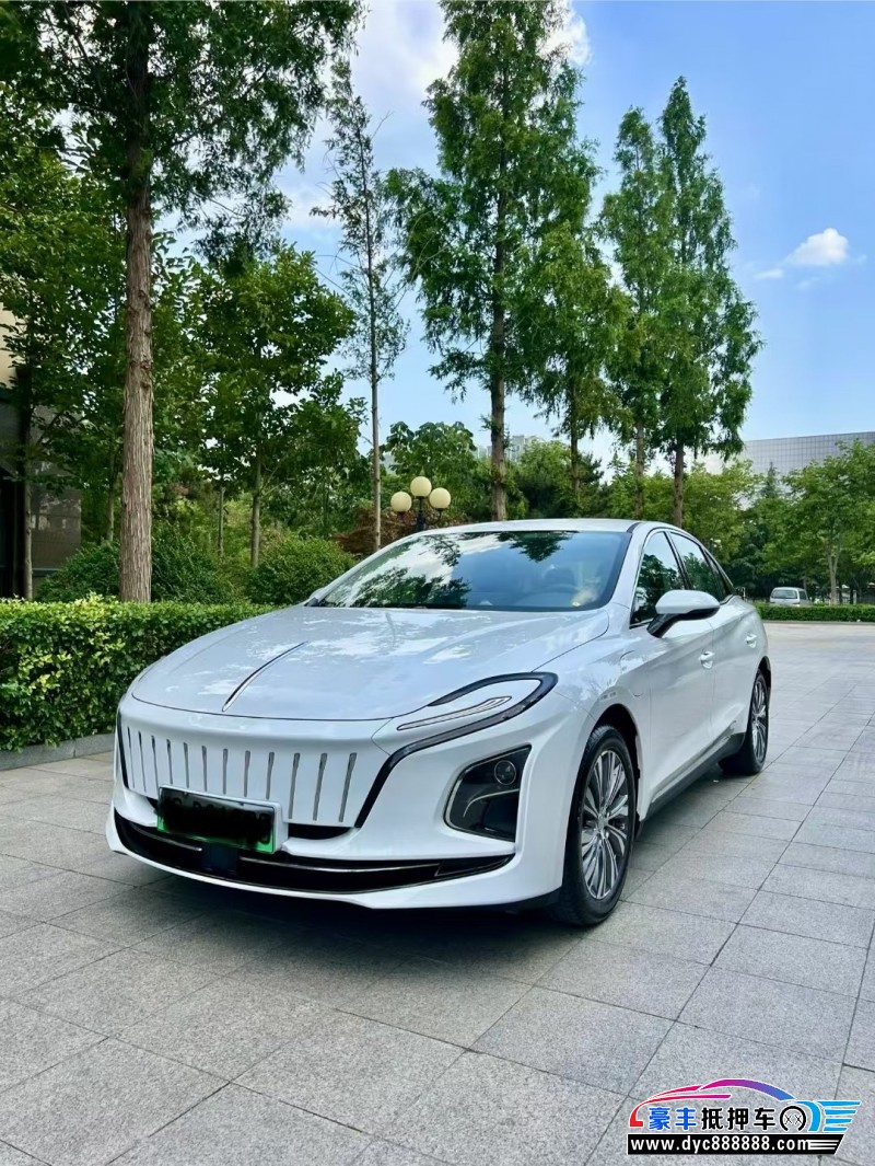 25年红旗EQM5轿车抵押车出售