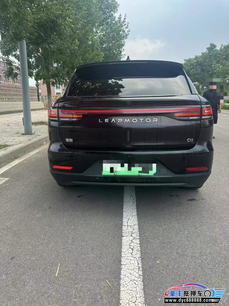 22年零跑C11轿车抵押车出售