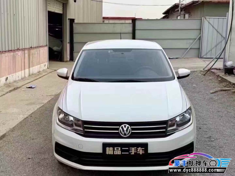 抵押车出售21年大众桑塔纳轿车