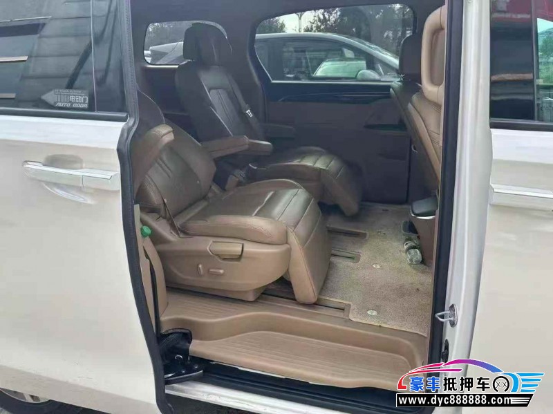 19年别克GL8轿车抵押车出售