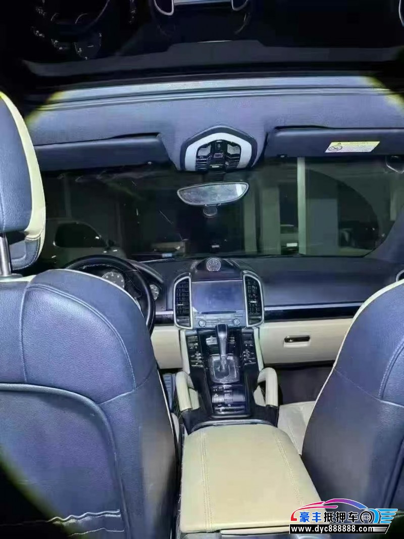 16年保时捷卡宴轿车抵押车出售