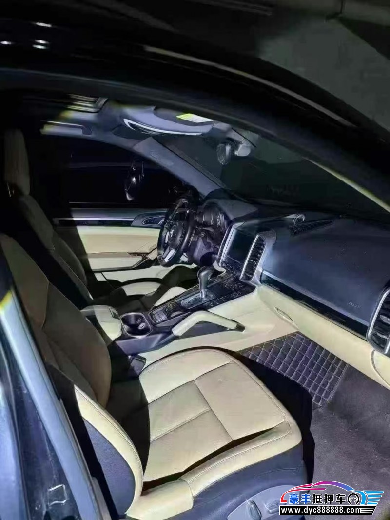 16年保时捷卡宴轿车抵押车出售