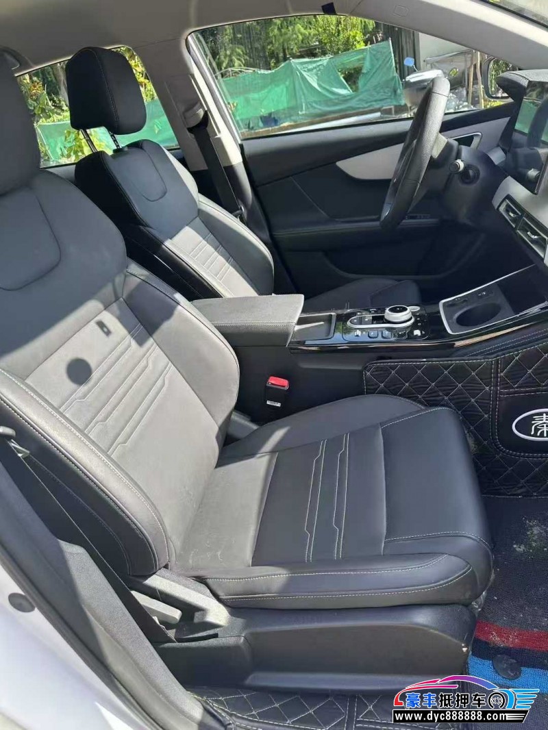 23年比亚迪秦轿车抵押车出售