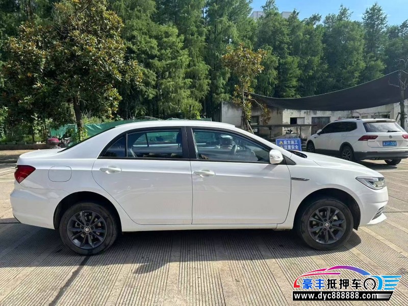 23年比亚迪秦轿车抵押车出售