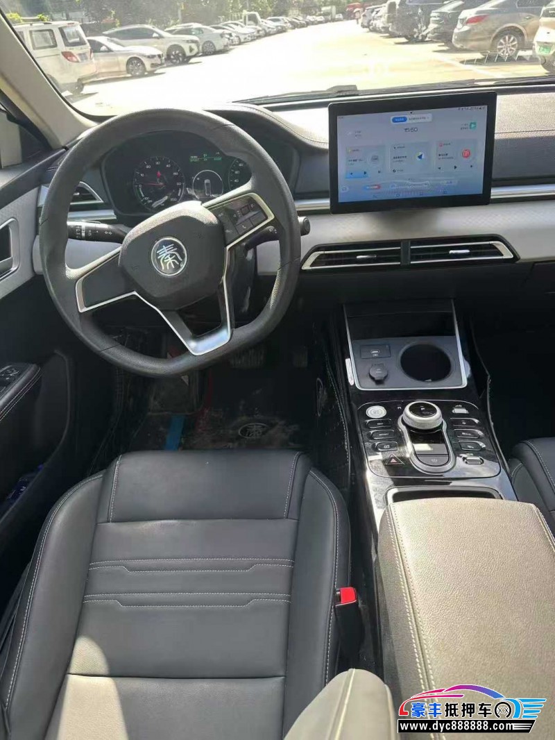 23年比亚迪秦轿车抵押车出售