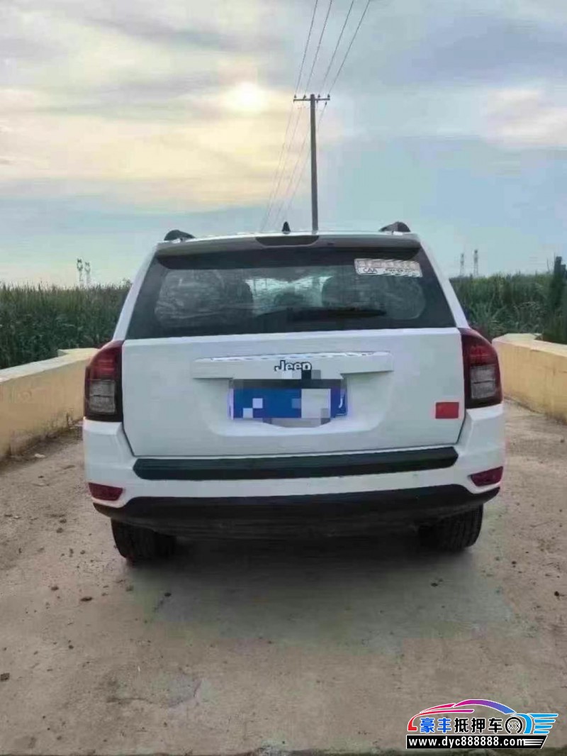 16年Jeep指南者轿车抵押车出售