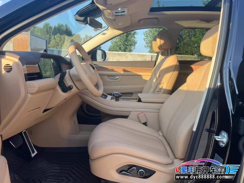 25年华为问界轿车抵押车出售