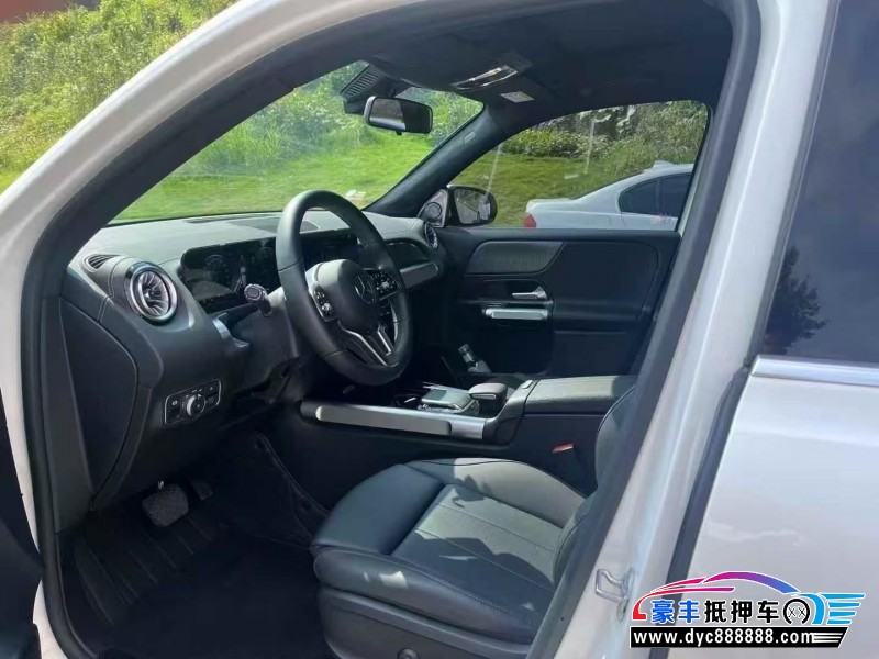 23年奔驰GLB轿车抵押车出售