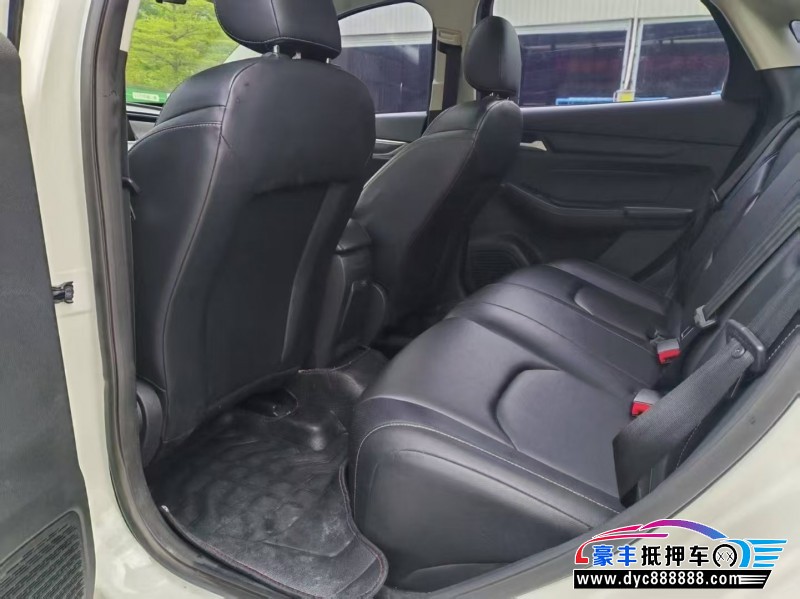21年福特福睿斯轿车抵押车出售