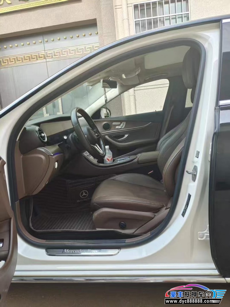 19年奔驰E轿车抵押车出售