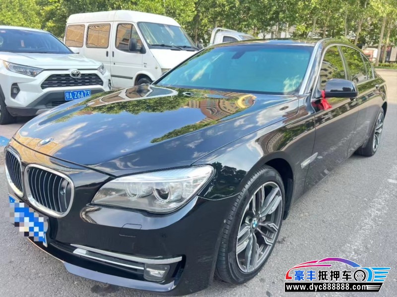 10年宝马7系轿车抵押车出售