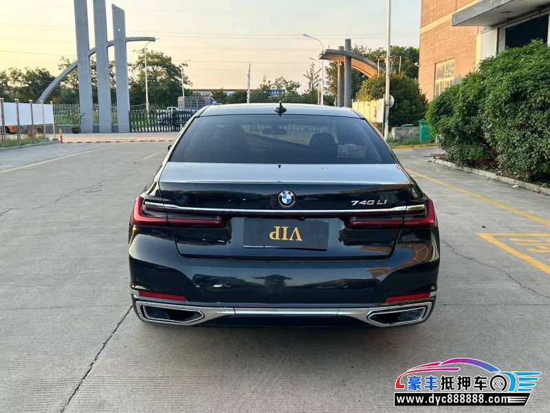 20年宝马7系轿车抵押车出售
