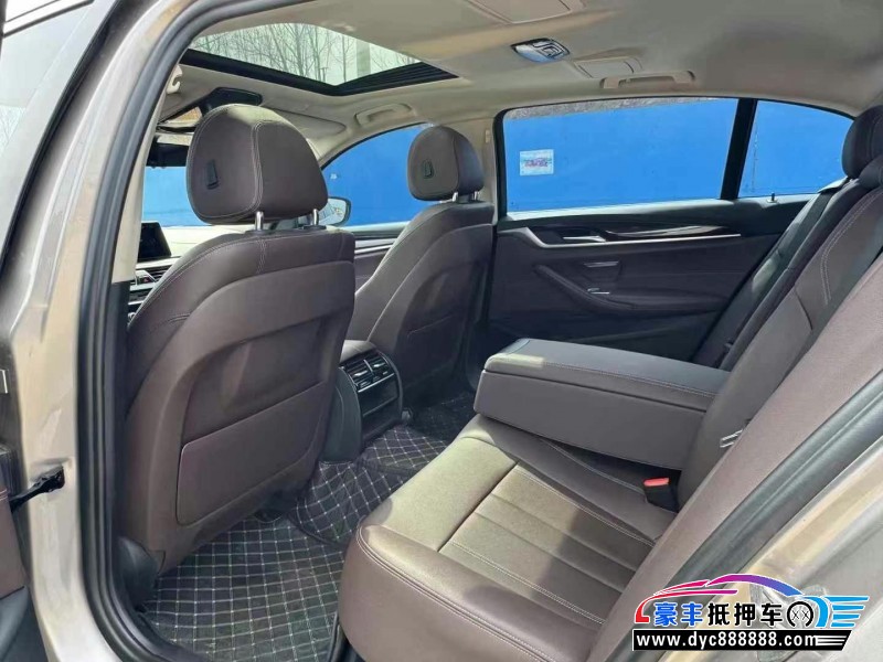 18年宝马5系轿车抵押车出售