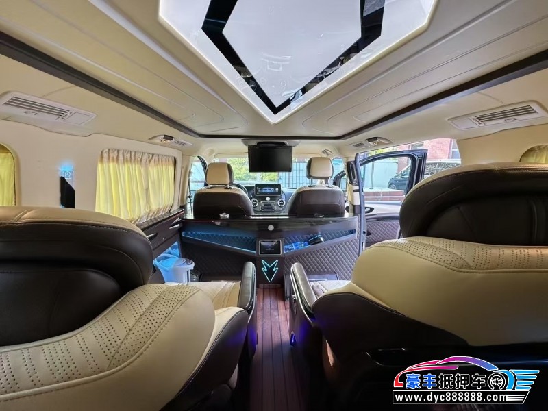 21年奔驰威霆轿车抵押车出售