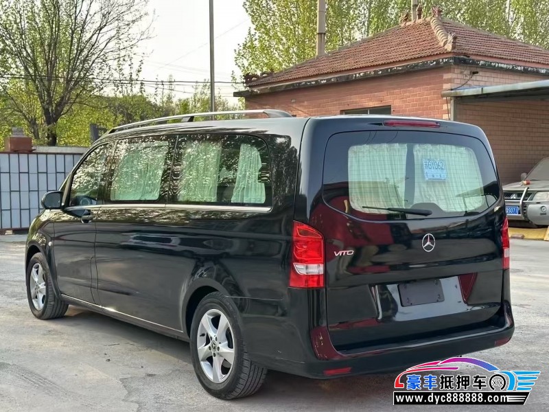 21年奔驰威霆轿车抵押车出售