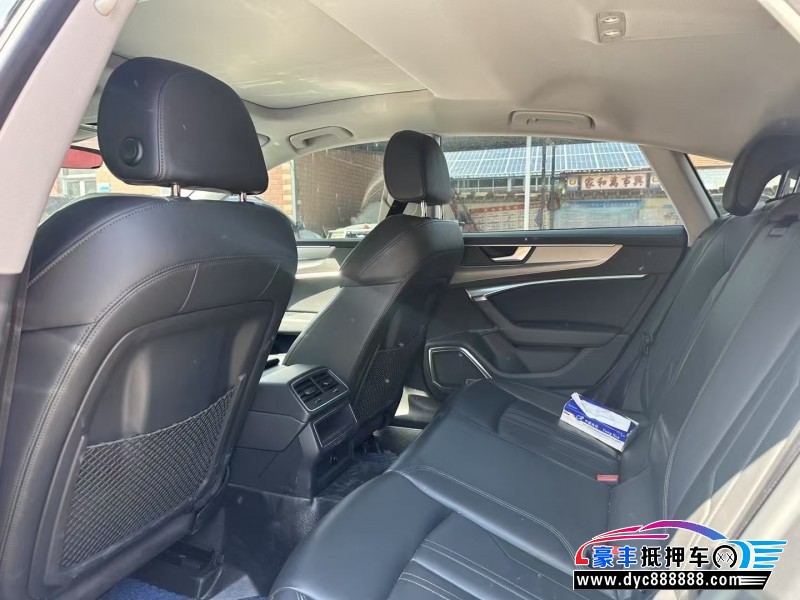 20年奥迪A7轿车抵押车出售