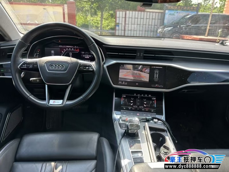 20年奥迪A7轿车抵押车出售