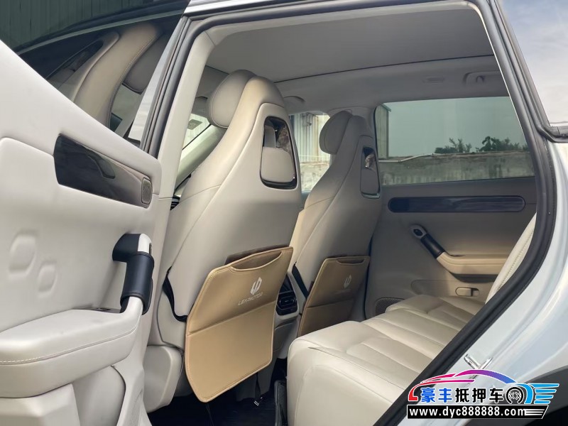 23年零跑C11SUV抵押车出售