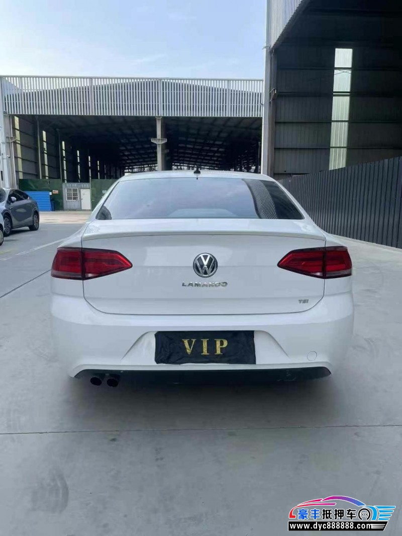 17年大众凌渡轿车抵押车出售