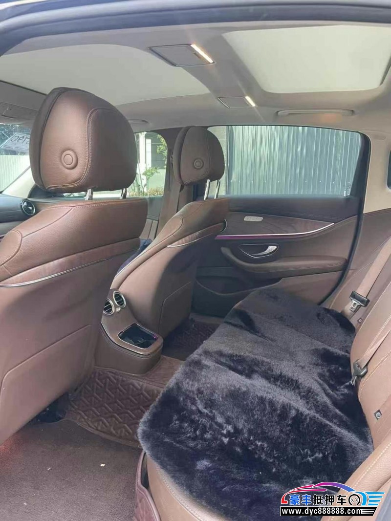 21年奔驰E轿车抵押车出售