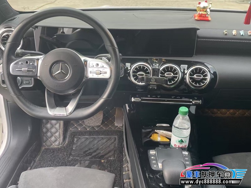 20年奔驰A轿车抵押车出售