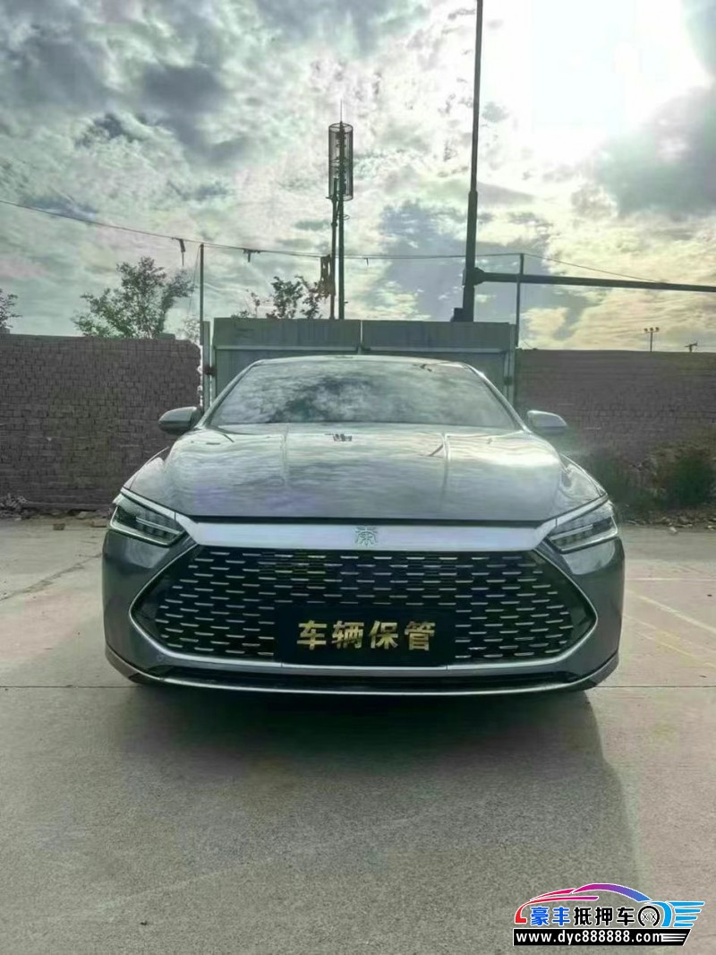25年比亚迪秦轿车抵押车出售