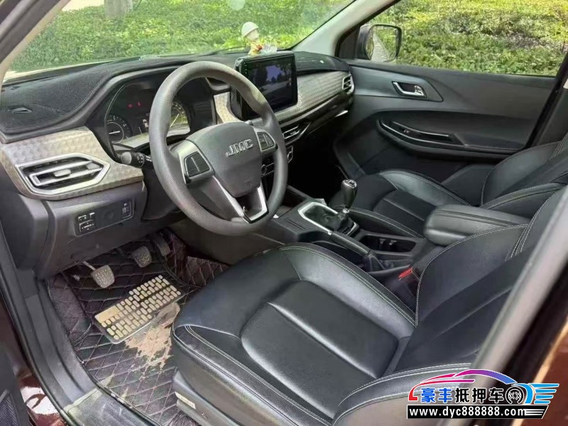 23年江铃宝典轿车抵押车出售