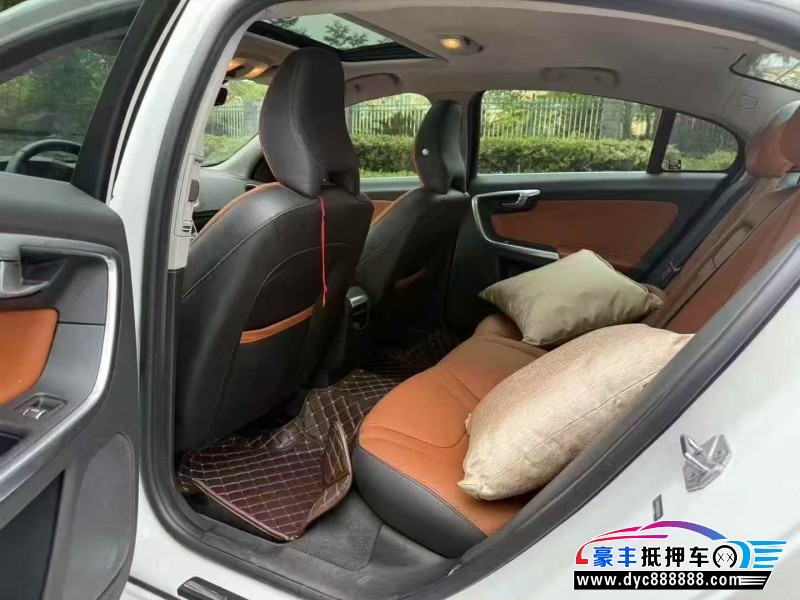 20年沃尔沃S60L轿车抵押车出售