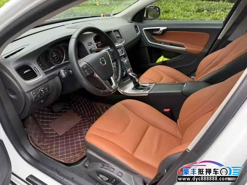 20年沃尔沃S60L轿车抵押车出售
