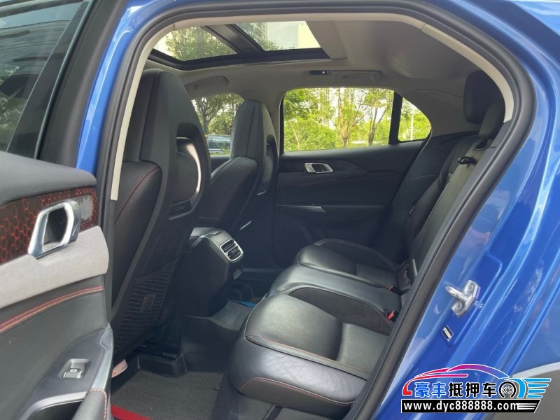 18年领克02轿车抵押车出售