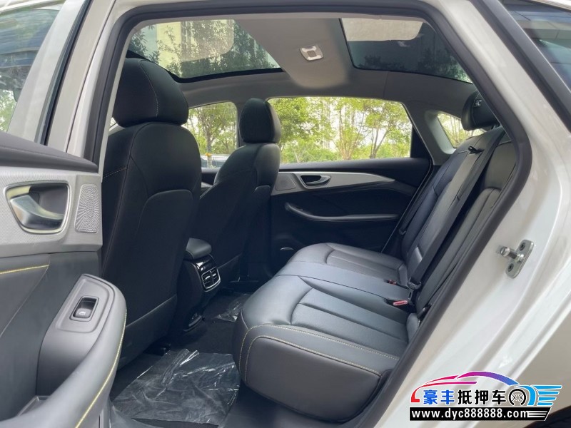 25年荣威i6轿车抵押车出售