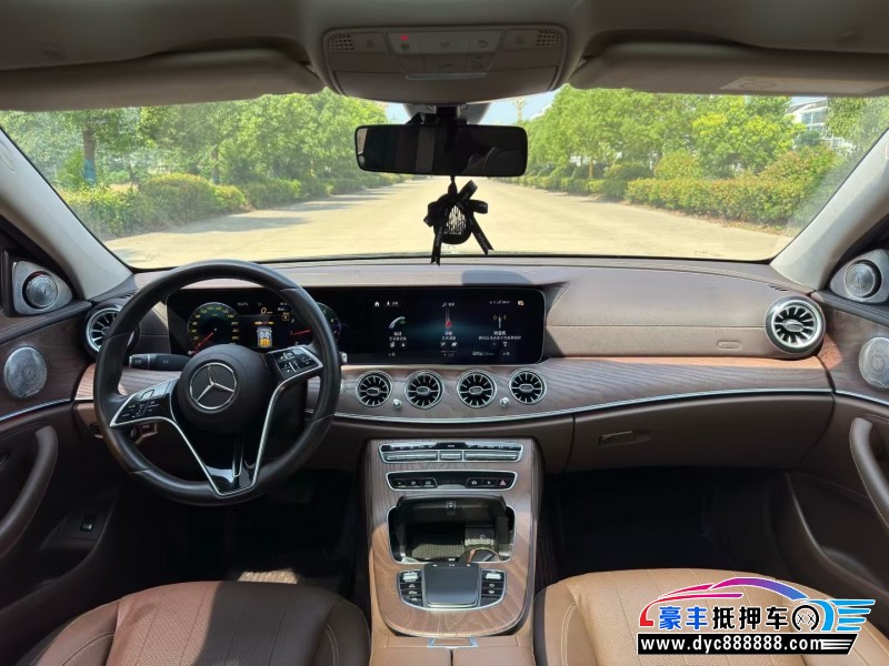 23年奔驰E轿车抵押车出售