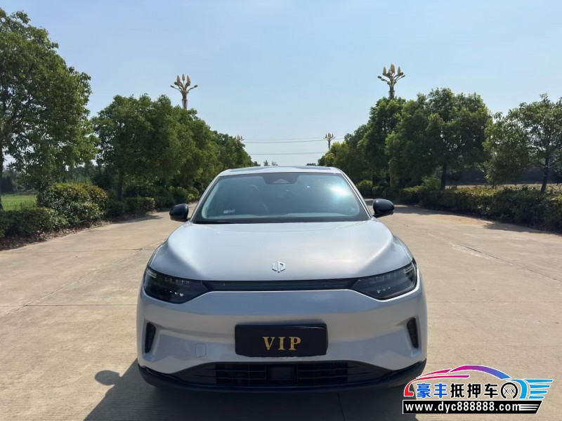 23年零跑C11轿车抵押车出售