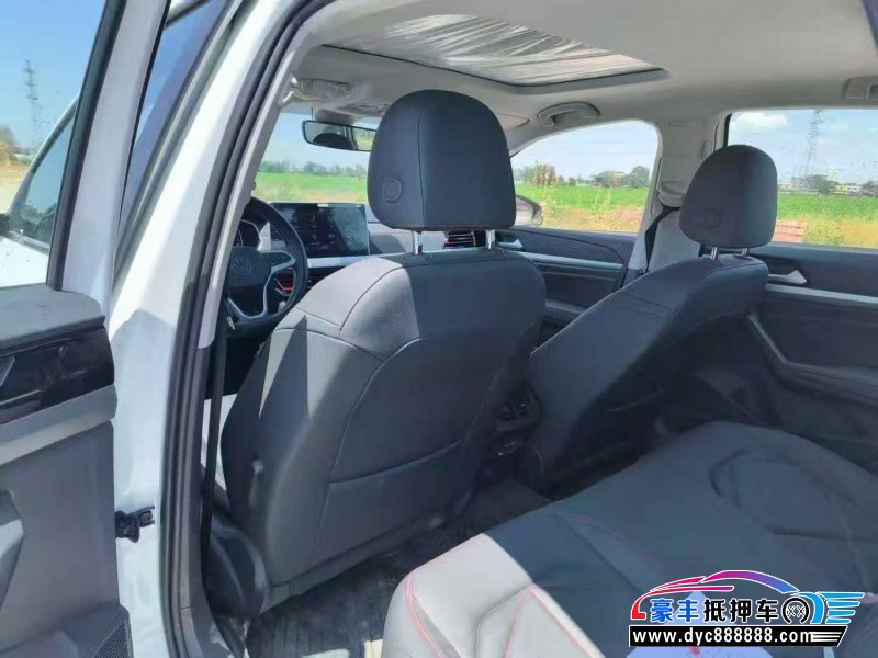 25年大众朗逸轿车抵押车出售