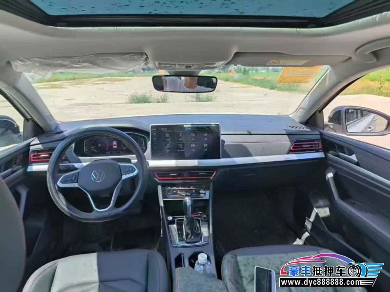 25年大众朗逸轿车抵押车出售