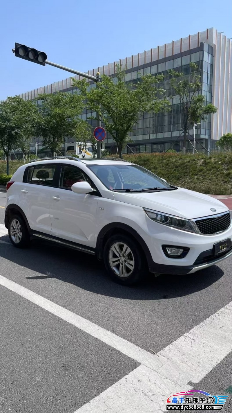 16年起亚智跑轿车抵押车出售