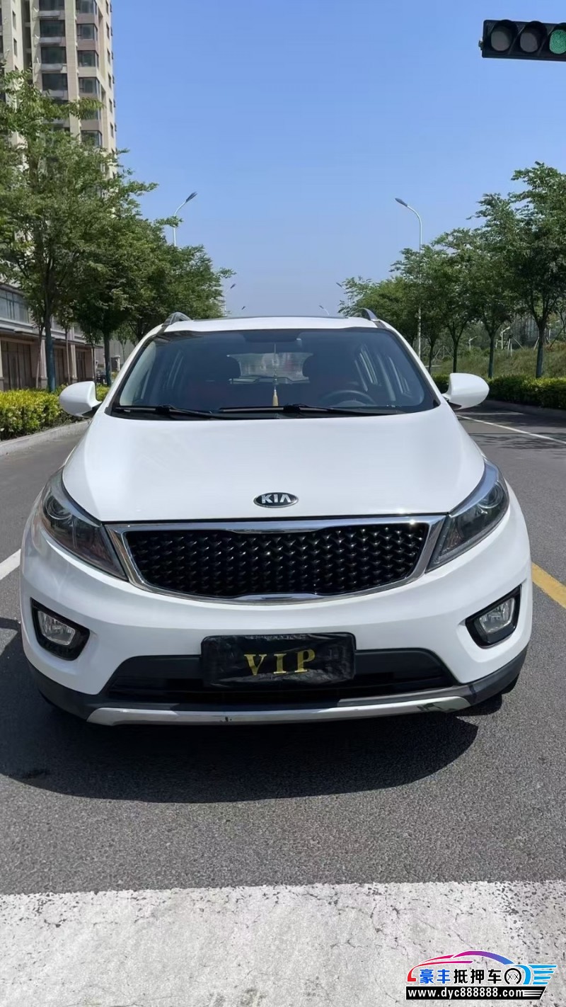 16年起亚智跑轿车抵押车出售