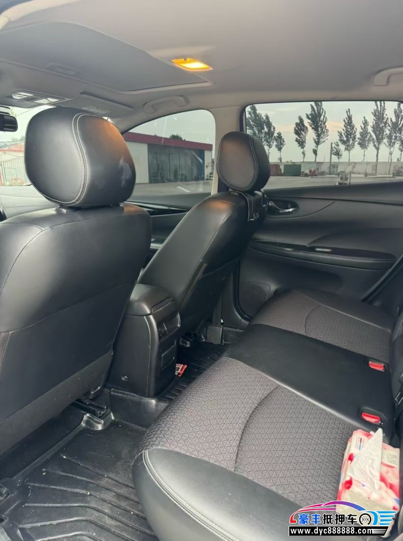 20年日产骐达轿车抵押车出售