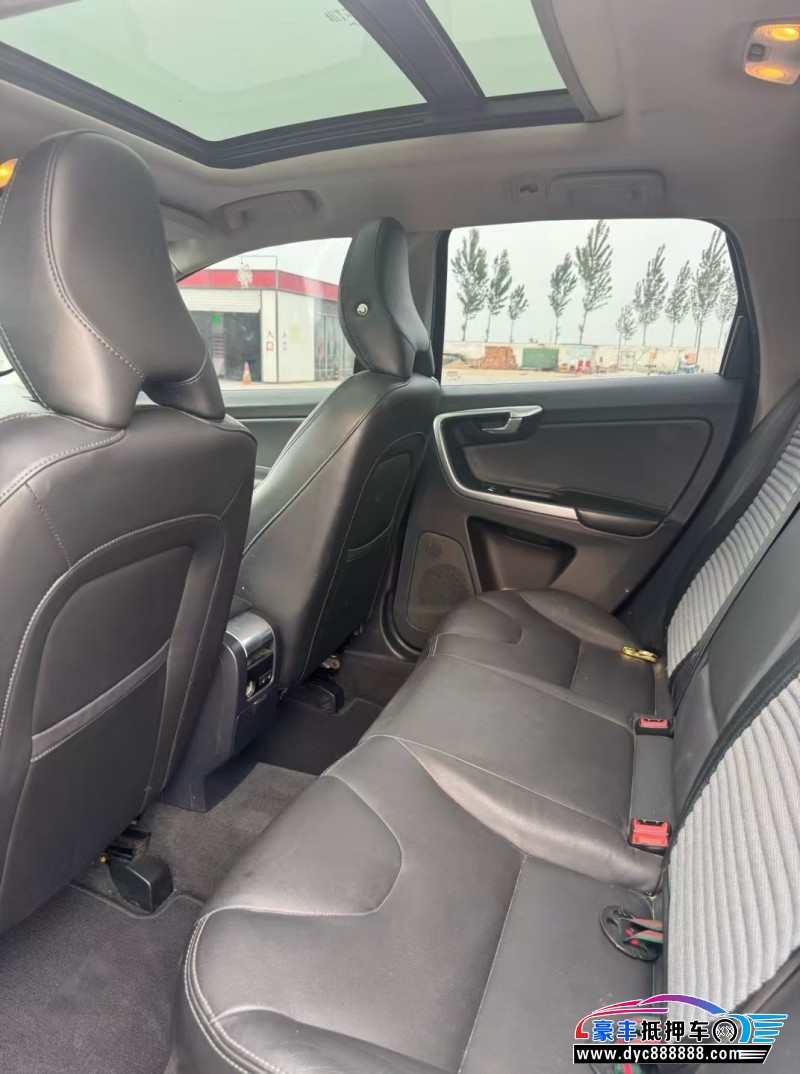 17年沃尔沃XC60轿车抵押车出售