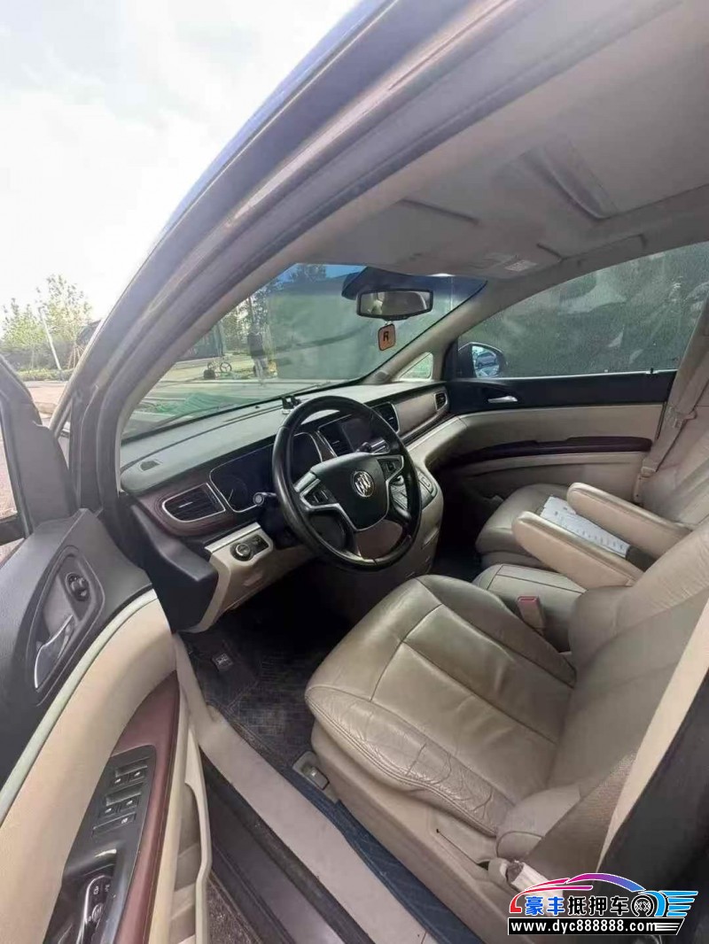 16年别克GL8轿车抵押车出售