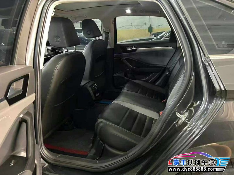 20年大众速腾轿车抵押车出售