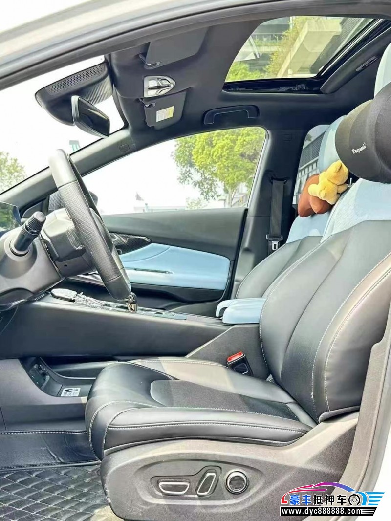 23年传祺影豹轿车抵押车出售