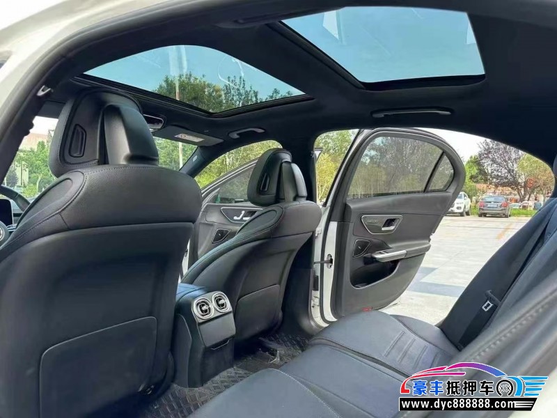 23年奔驰C轿车抵押车出售