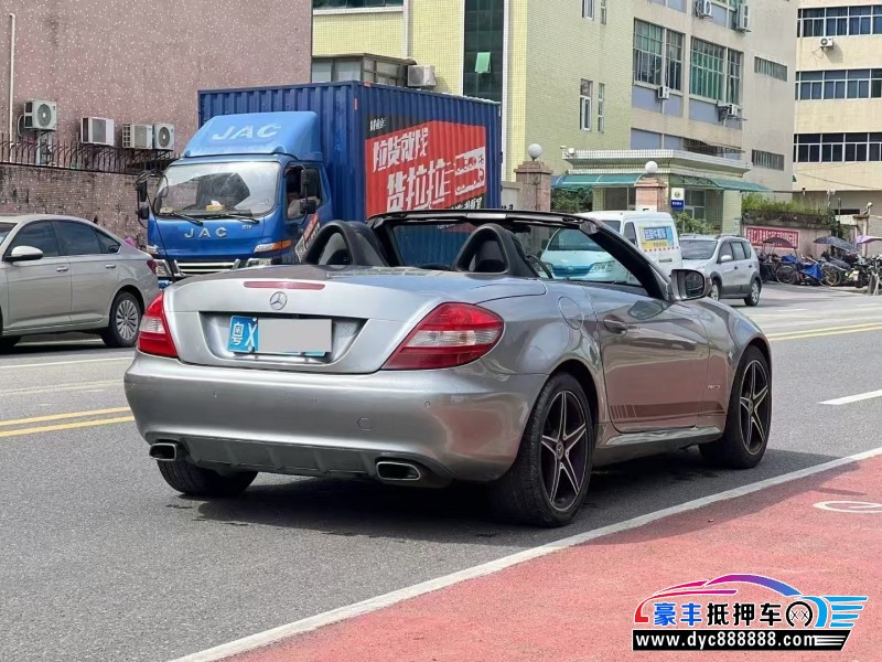 10年奔驰SLK级轿车抵押车出售